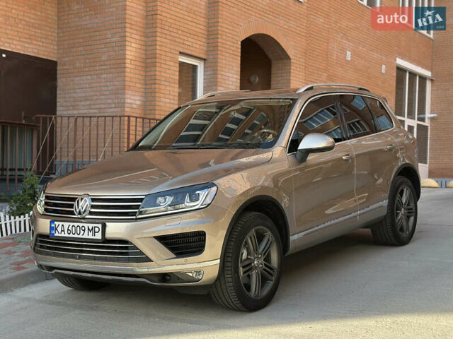 Бежевый Фольксваген Туарег, объемом двигателя 2.97 л и пробегом 183 тыс. км за 26500 $, фото 9 на Automoto.ua