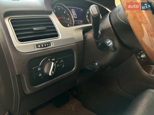 Бежевый Фольксваген Туарег, объемом двигателя 2.97 л и пробегом 183 тыс. км за 26500 $, фото 14 на Automoto.ua