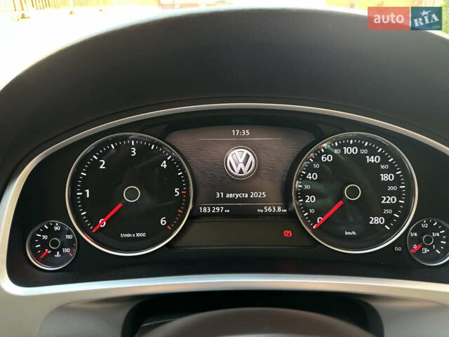 Бежевый Фольксваген Туарег, объемом двигателя 2.97 л и пробегом 183 тыс. км за 26500 $, фото 17 на Automoto.ua