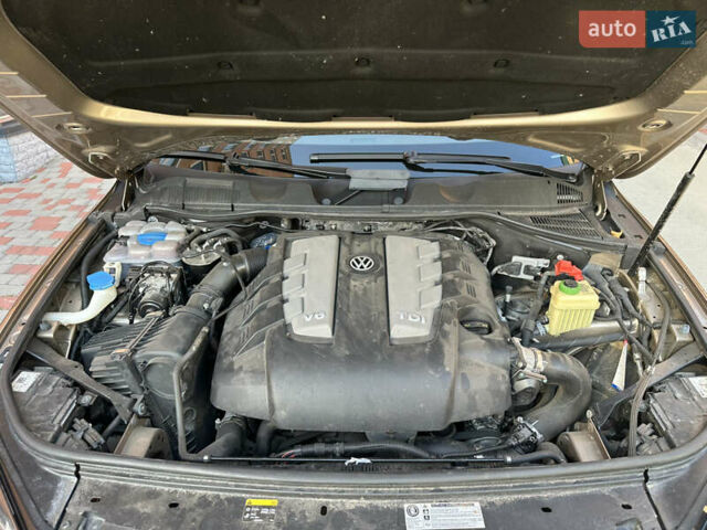 Бежевый Фольксваген Туарег, объемом двигателя 2.97 л и пробегом 183 тыс. км за 26500 $, фото 26 на Automoto.ua