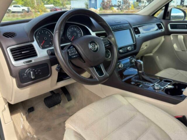 Бежевый Фольксваген Туарег, объемом двигателя 3.6 л и пробегом 71 тыс. км за 13600 $, фото 7 на Automoto.ua