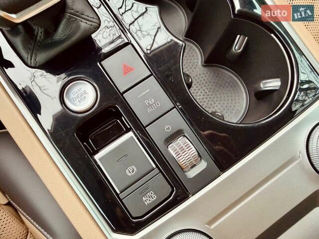 Бежевий Фольксваген Туарег, об'ємом двигуна 3 л та пробігом 72 тис. км за 47900 $, фото 23 на Automoto.ua