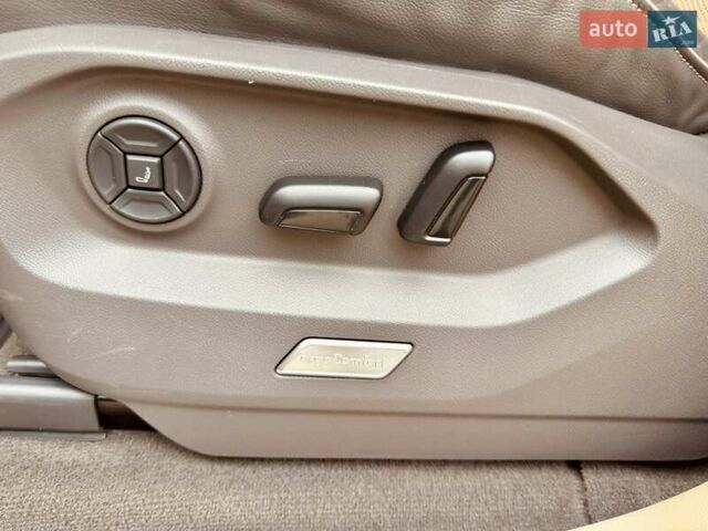 Бежевий Фольксваген Туарег, об'ємом двигуна 3 л та пробігом 72 тис. км за 47900 $, фото 17 на Automoto.ua