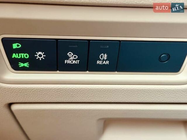 Бежевий Фольксваген Туарег, об'ємом двигуна 3 л та пробігом 72 тис. км за 47900 $, фото 14 на Automoto.ua