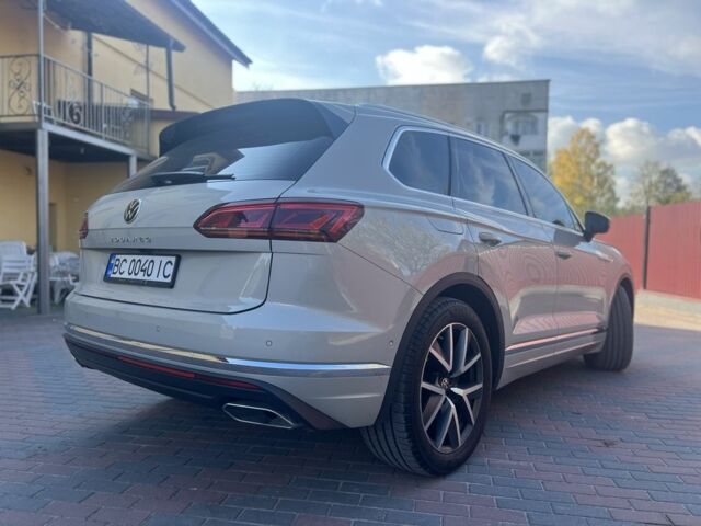 Бежевый Фольксваген Туарег, объемом двигателя 3 л и пробегом 127 тыс. км за 52500 $, фото 3 на Automoto.ua