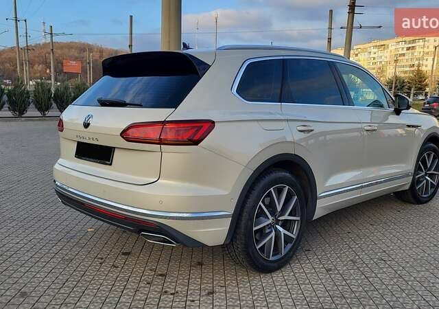 Бежевий Фольксваген Туарег, об'ємом двигуна 2.97 л та пробігом 128 тис. км за 53500 $, фото 13 на Automoto.ua