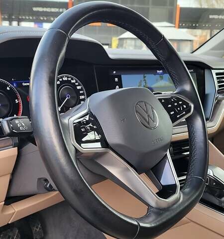 Бежевий Фольксваген Туарег, об'ємом двигуна 2.97 л та пробігом 128 тис. км за 53500 $, фото 37 на Automoto.ua