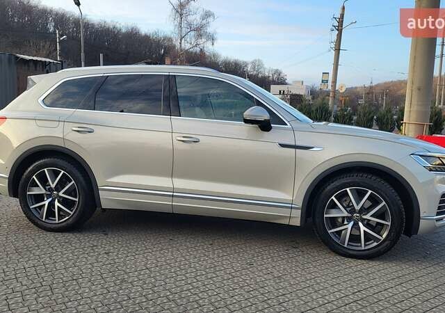 Бежевий Фольксваген Туарег, об'ємом двигуна 2.97 л та пробігом 128 тис. км за 53500 $, фото 10 на Automoto.ua