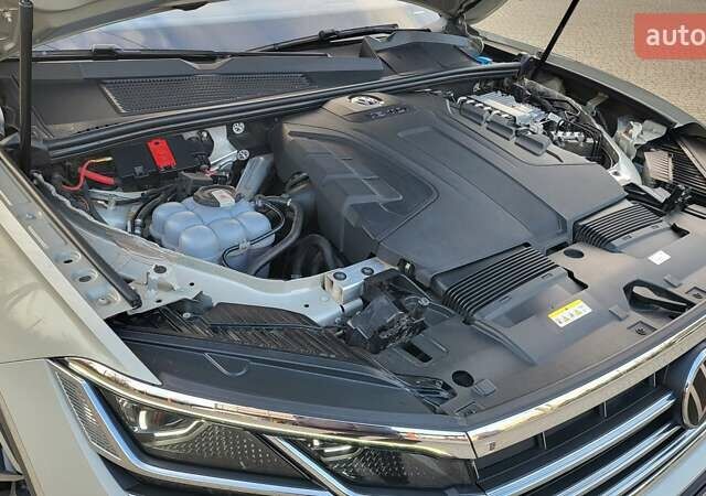 Бежевий Фольксваген Туарег, об'ємом двигуна 2.97 л та пробігом 128 тис. км за 53500 $, фото 76 на Automoto.ua