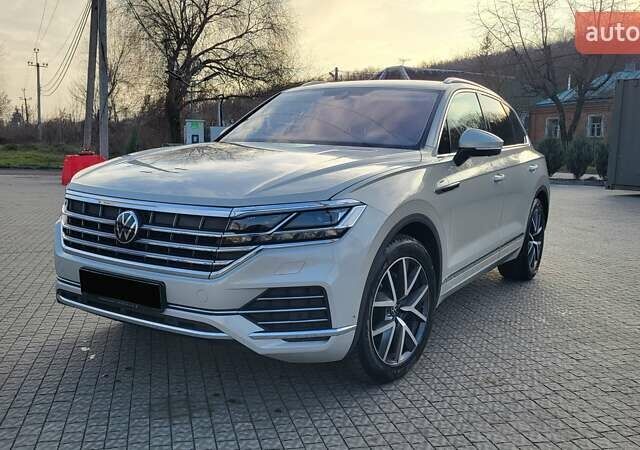 Бежевий Фольксваген Туарег, об'ємом двигуна 2.97 л та пробігом 128 тис. км за 53500 $, фото 4 на Automoto.ua