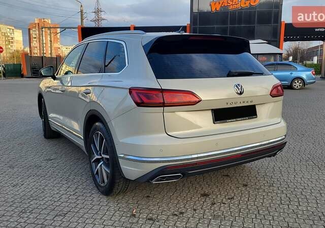 Бежевий Фольксваген Туарег, об'ємом двигуна 2.97 л та пробігом 128 тис. км за 53500 $, фото 18 на Automoto.ua