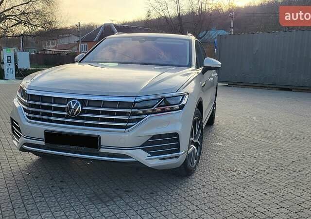 Бежевий Фольксваген Туарег, об'ємом двигуна 2.97 л та пробігом 128 тис. км за 53500 $, фото 5 на Automoto.ua