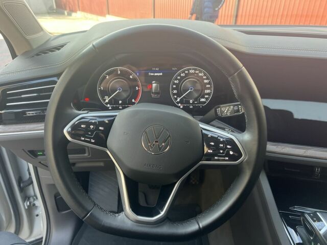 Бежевый Фольксваген Туарег, объемом двигателя 3 л и пробегом 127 тыс. км за 52500 $, фото 19 на Automoto.ua