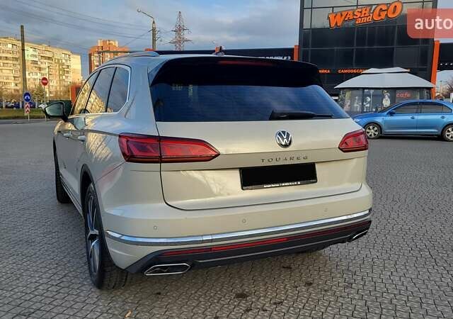 Бежевий Фольксваген Туарег, об'ємом двигуна 2.97 л та пробігом 128 тис. км за 53500 $, фото 17 на Automoto.ua