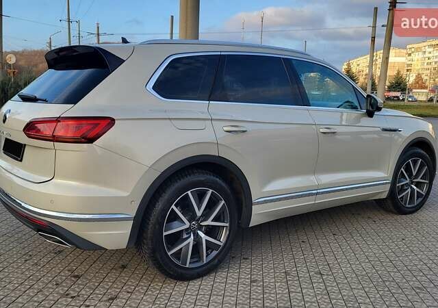 Бежевий Фольксваген Туарег, об'ємом двигуна 2.97 л та пробігом 128 тис. км за 53500 $, фото 12 на Automoto.ua
