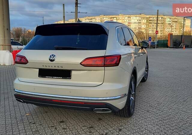 Бежевий Фольксваген Туарег, об'ємом двигуна 2.97 л та пробігом 128 тис. км за 53500 $, фото 15 на Automoto.ua
