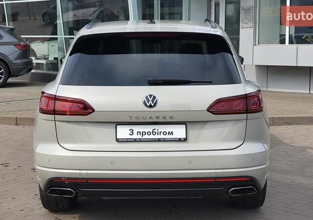 Бежевый Фольксваген Туарег, объемом двигателя 3 л и пробегом 57 тыс. км за 65000 $, фото 5 на Automoto.ua