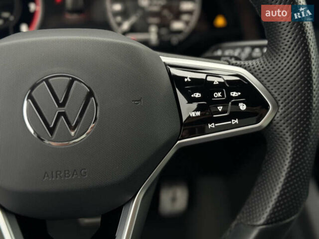 Бежевый Фольксваген Туарег, объемом двигателя 2.99 л и пробегом 9 тыс. км за 77000 $, фото 29 на Automoto.ua