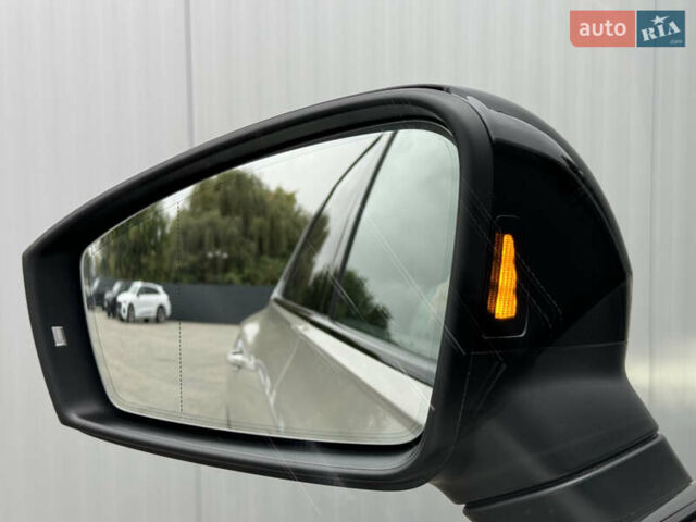 Бежевый Фольксваген Туарег, объемом двигателя 2.99 л и пробегом 9 тыс. км за 77000 $, фото 15 на Automoto.ua