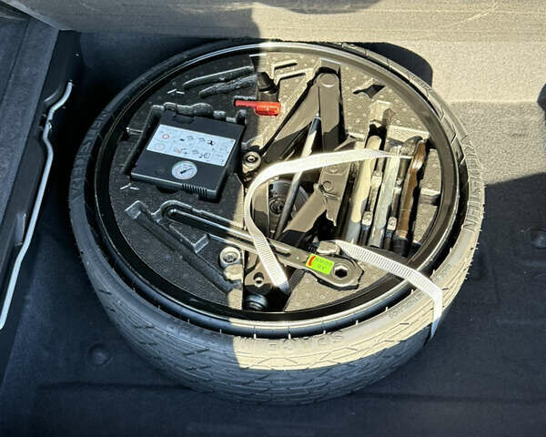 Бежевий Фольксваген Туарег, об'ємом двигуна 2.97 л та пробігом 265 тис. км за 48000 $, фото 22 на Automoto.ua