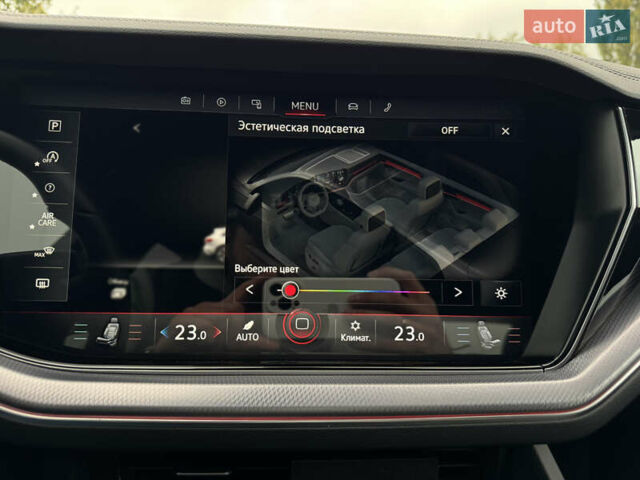 Бежевый Фольксваген Туарег, объемом двигателя 2.99 л и пробегом 9 тыс. км за 77000 $, фото 49 на Automoto.ua