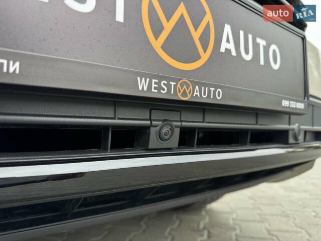 Бежевый Фольксваген Туарег, объемом двигателя 2.99 л и пробегом 9 тыс. км за 77000 $, фото 14 на Automoto.ua