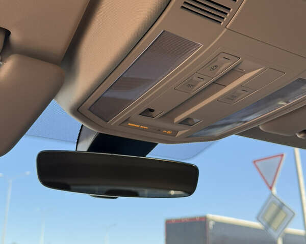 Бежевий Фольксваген Туарег, об'ємом двигуна 2.97 л та пробігом 265 тис. км за 48000 $, фото 12 на Automoto.ua