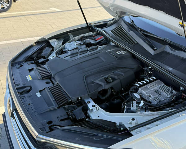 Бежевий Фольксваген Туарег, об'ємом двигуна 2.97 л та пробігом 265 тис. км за 48000 $, фото 20 на Automoto.ua