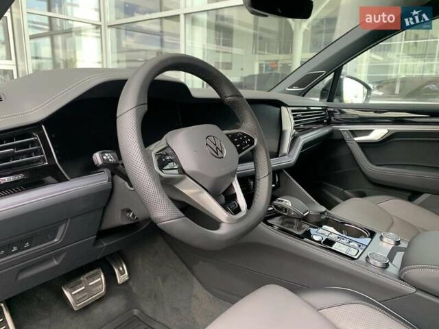 Бежевый Фольксваген Туарег, объемом двигателя 2.97 л и пробегом 27 тыс. км за 77000 $, фото 20 на Automoto.ua