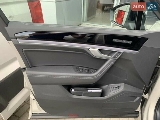 Бежевый Фольксваген Туарег, объемом двигателя 2.97 л и пробегом 27 тыс. км за 77000 $, фото 23 на Automoto.ua