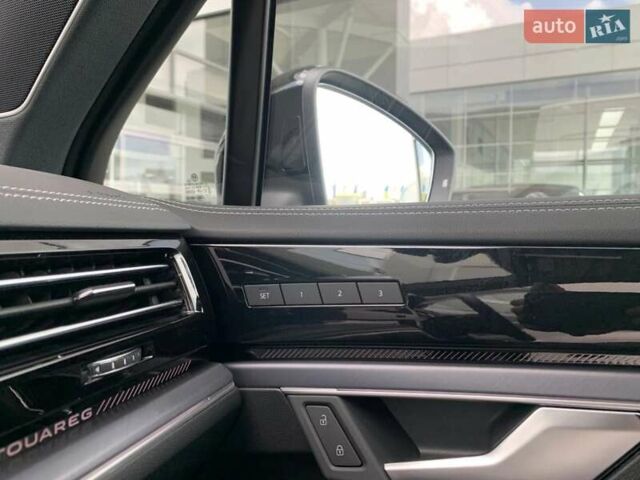 Бежевый Фольксваген Туарег, объемом двигателя 2.97 л и пробегом 27 тыс. км за 77000 $, фото 27 на Automoto.ua