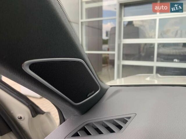 Бежевый Фольксваген Туарег, объемом двигателя 2.97 л и пробегом 27 тыс. км за 77000 $, фото 26 на Automoto.ua