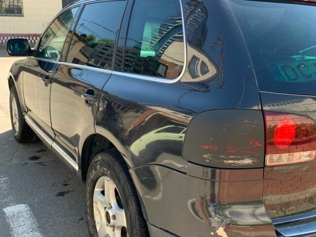 Черный Фольксваген Туарег, объемом двигателя 3.2 л и пробегом 270 тыс. км за 3475 $, фото 13 на Automoto.ua