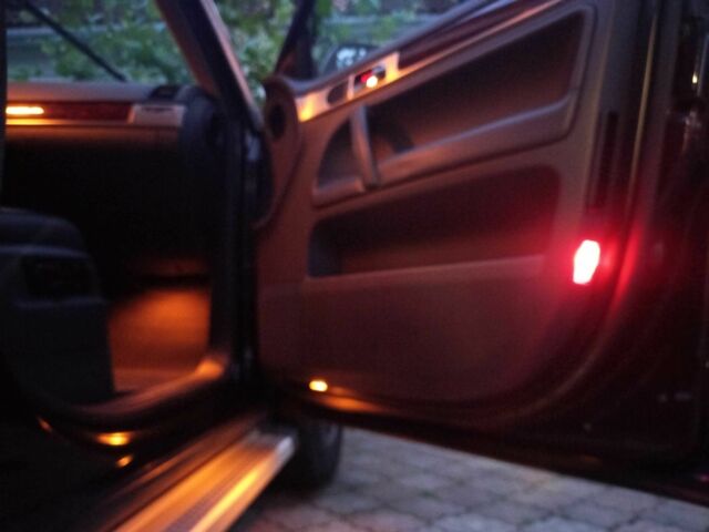 Черный Фольксваген Туарег, объемом двигателя 3.2 л и пробегом 204 тыс. км за 8100 $, фото 12 на Automoto.ua