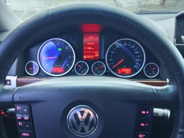 Черный Фольксваген Туарег, объемом двигателя 3 л и пробегом 237 тыс. км за 14300 $, фото 14 на Automoto.ua