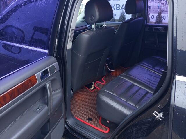 Черный Фольксваген Туарег, объемом двигателя 3 л и пробегом 237 тыс. км за 14300 $, фото 11 на Automoto.ua