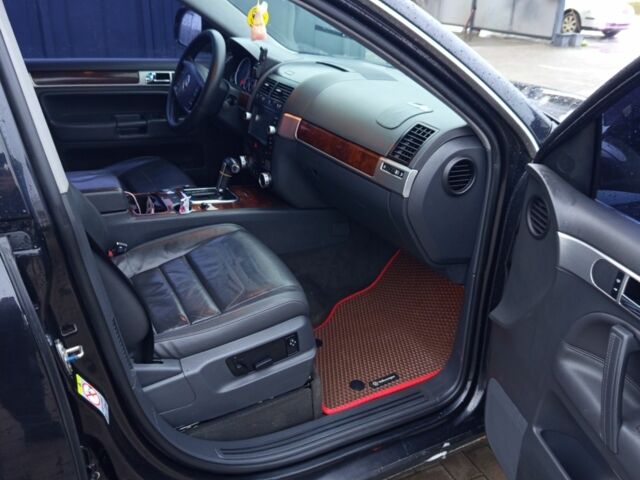 Черный Фольксваген Туарег, объемом двигателя 3 л и пробегом 237 тыс. км за 14300 $, фото 8 на Automoto.ua