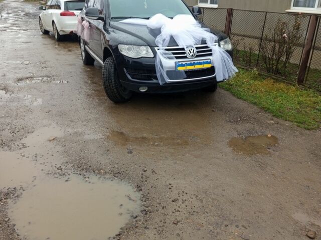 Черный Фольксваген Туарег, объемом двигателя 3 л и пробегом 237 тыс. км за 14300 $, фото 7 на Automoto.ua