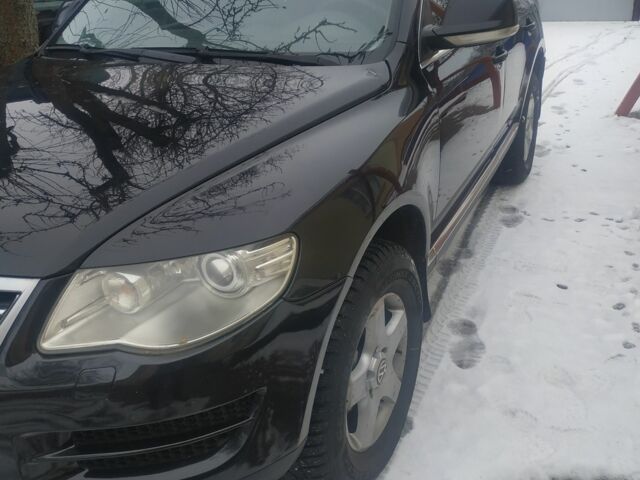 Черный Фольксваген Туарег, объемом двигателя 3 л и пробегом 262 тыс. км за 11200 $, фото 7 на Automoto.ua