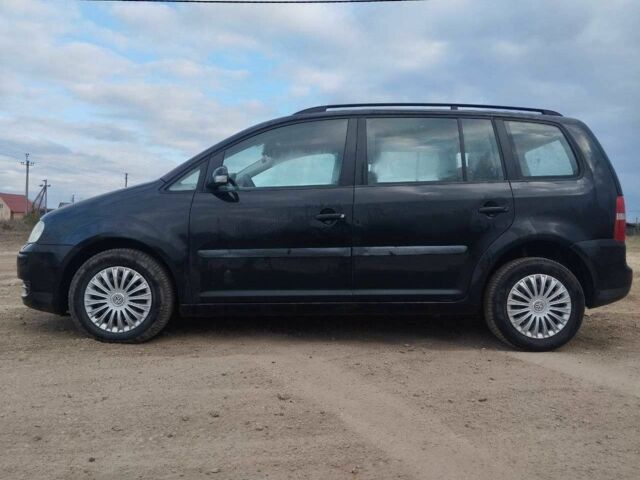 Черный Фольксваген Туарег, объемом двигателя 1.9 л и пробегом 12 тыс. км за 2700 $, фото 5 на Automoto.ua