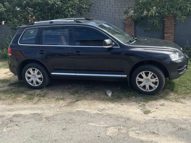 Черный Фольксваген Туарег, объемом двигателя 2.5 л и пробегом 338 тыс. км за 8500 $, фото 1 на Automoto.ua