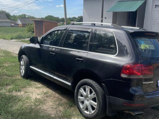 Черный Фольксваген Туарег, объемом двигателя 2.5 л и пробегом 338 тыс. км за 8500 $, фото 3 на Automoto.ua