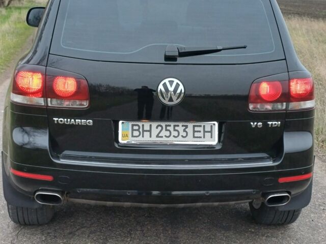 Черный Фольксваген Туарег, объемом двигателя 3 л и пробегом 146 тыс. км за 13000 $, фото 5 на Automoto.ua