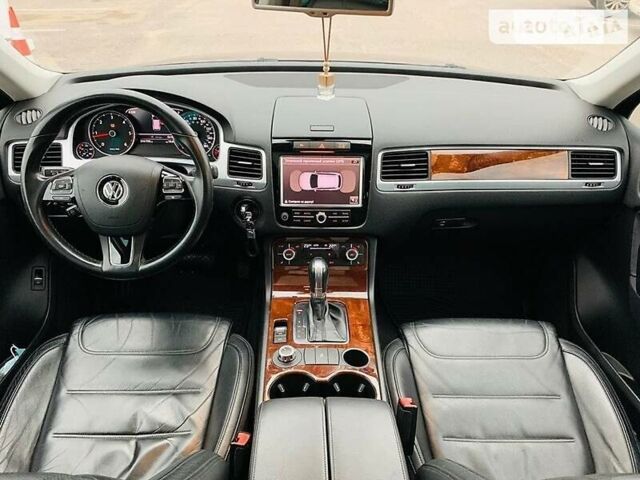 Черный Фольксваген Туарег, объемом двигателя 3 л и пробегом 264 тыс. км за 18500 $, фото 14 на Automoto.ua