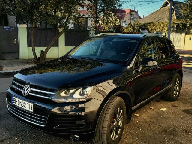Чорний Фольксваген Туарег, об'ємом двигуна 3 л та пробігом 306 тис. км за 17000 $, фото 1 на Automoto.ua