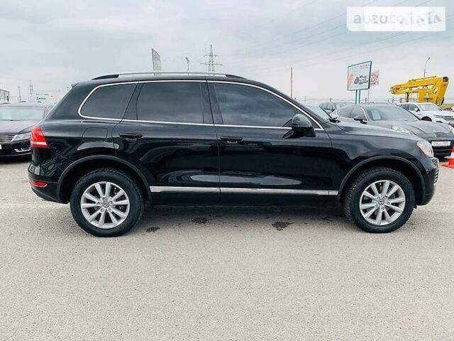 Черный Фольксваген Туарег, объемом двигателя 3 л и пробегом 264 тыс. км за 18500 $, фото 3 на Automoto.ua