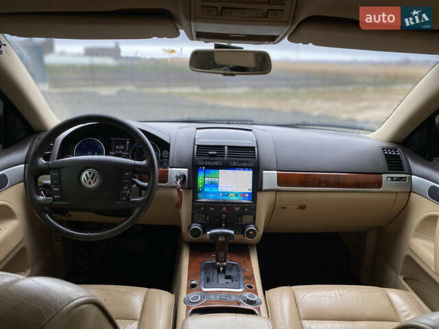 Черный Фольксваген Туарег, объемом двигателя 2.5 л и пробегом 373 тыс. км за 6950 $, фото 61 на Automoto.ua
