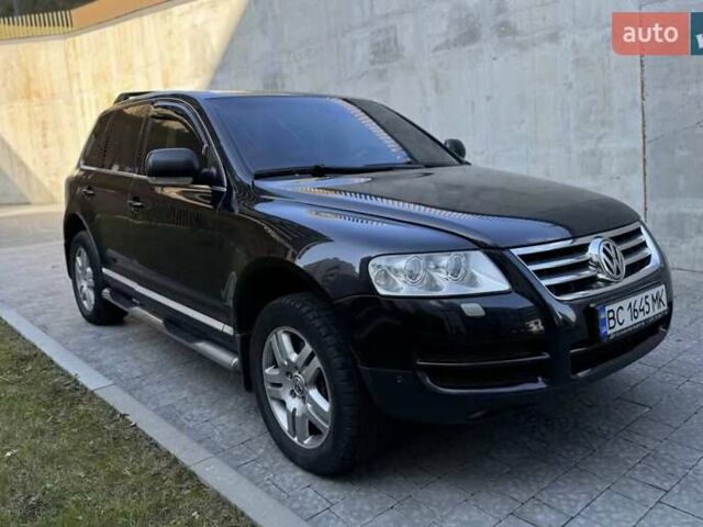 Чорний Фольксваген Туарег, об'ємом двигуна 3.2 л та пробігом 300 тис. км за 7600 $, фото 1 на Automoto.ua