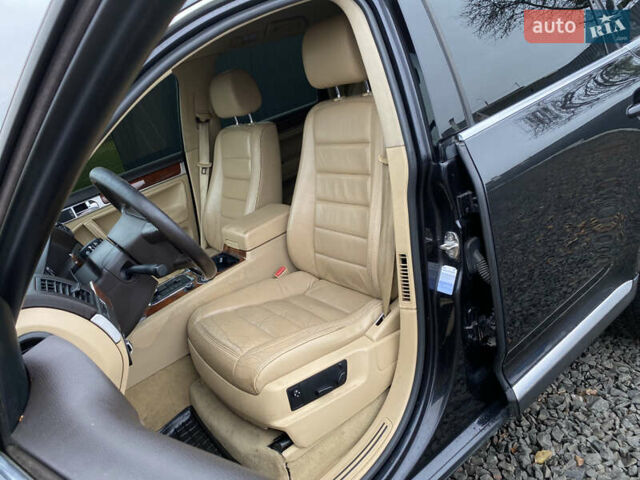 Черный Фольксваген Туарег, объемом двигателя 2.5 л и пробегом 373 тыс. км за 6950 $, фото 50 на Automoto.ua