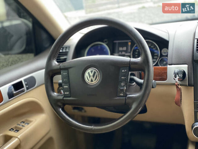 Черный Фольксваген Туарег, объемом двигателя 2.5 л и пробегом 373 тыс. км за 6950 $, фото 55 на Automoto.ua